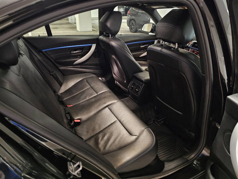 Used 2018 BMW 328d xDrive Sedan image 31