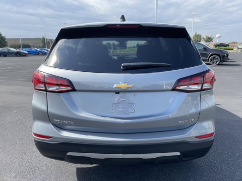 Used 2023 Chevrolet Equinox LT w/ Driver Convenience Package image 4