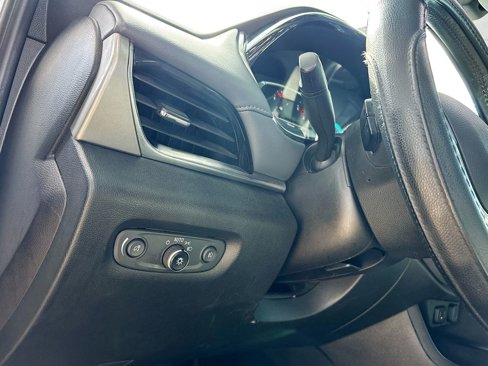 Used 2018 Chevrolet Traverse LT image 10