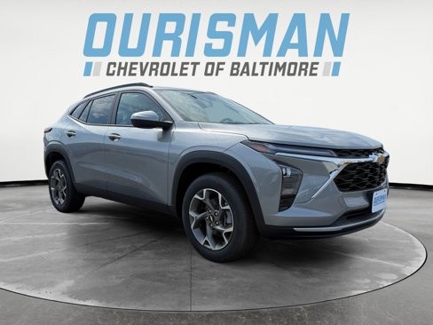 New 2025 Chevrolet Trax LT w/ Driver Confidence Package image 1