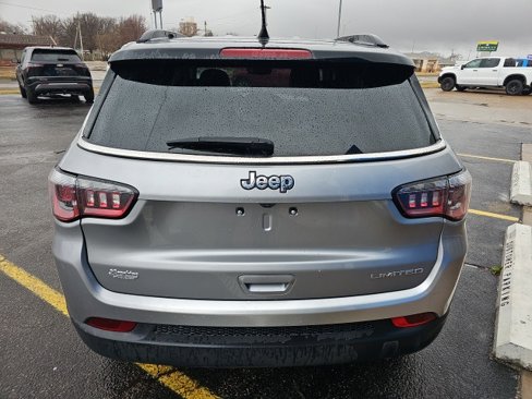 Used 2019 Jeep Compass Limited image 6