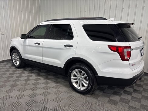 Used 2017 Ford Explorer FWD image 6