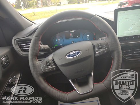 New 2025 Ford Escape ST-Line Elite w/ Tech Pack #2 image 17