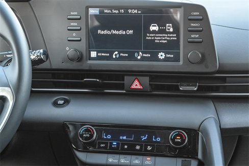 Certified 2025 Hyundai Elantra Sport image 15