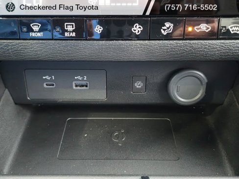Used 2024 Mitsubishi Outlander SE image 18