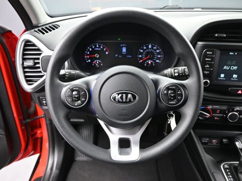 Used 2020 Kia Soul LX image 14
