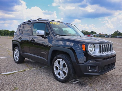 Used 2017 Jeep Renegade Limited image 7