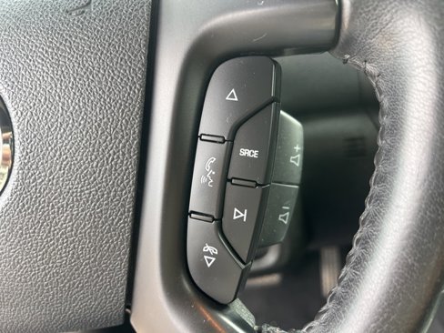 Used 2017 Buick Enclave Leather image 22