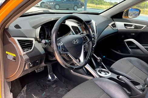 Used 2015 Hyundai Veloster w/ Option Group 02 image 17