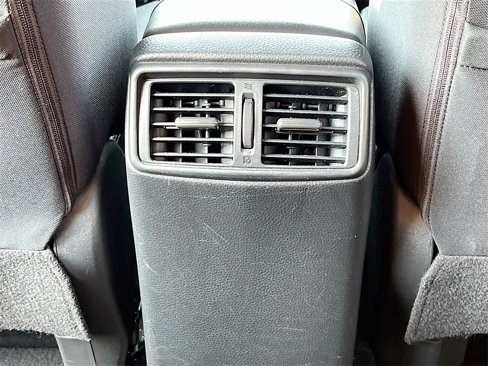 Certified 2020 Nissan Rogue SV image 31