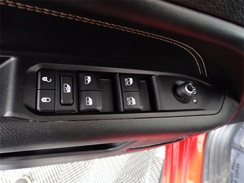 Used 2022 Jeep Compass Limited image 19