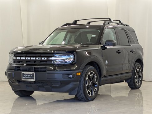 Used 2023 Ford Bronco Sport Outer Banks w/ Tech Package image 4