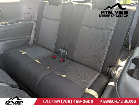 Used 2018 Nissan Pathfinder SV image 16