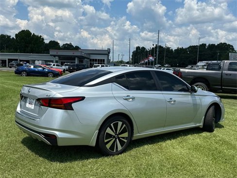 Used 2022 Nissan Altima 2.5 SV image 5