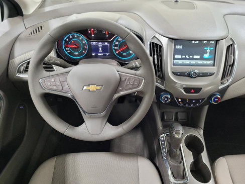 Used 2017 Chevrolet Cruze LT image 22