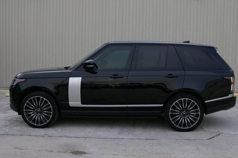 Used 2020 Land Rover Range Rover HSE image 3