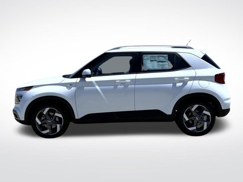 New 2025 Hyundai Venue SEL image 9