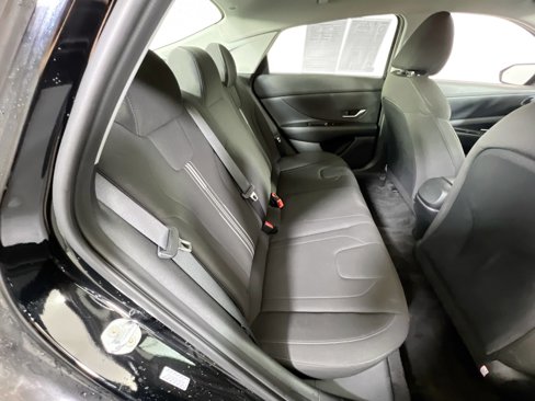 Used 2023 Hyundai Elantra SEL w/ Cargo Package image 24