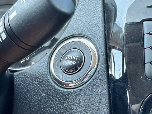 Used 2018 Nissan Rogue SV w/ Sun & Sound Touring Package image 34