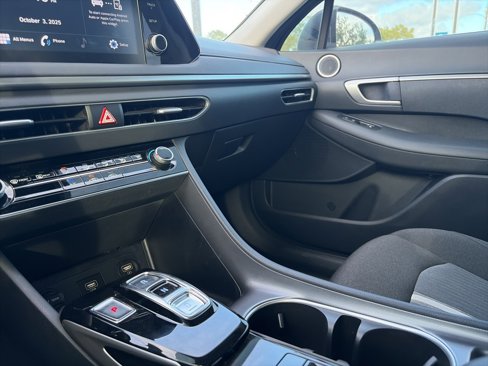 Used 2021 Hyundai Sonata SE image 20