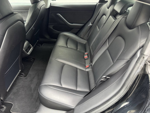 Used 2018 Tesla Model 3 Mid Range image 26