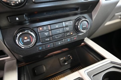 Used 2015 Ford F150 Lariat image 20