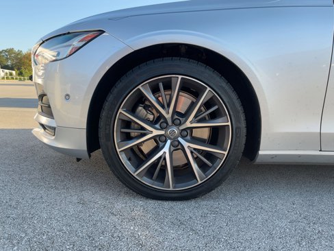 Used 2018 Volvo S90 T6 Momentum w/ Convenience Package image 6