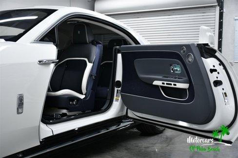 Used 2024 Rolls-Royce Spectre w/ Spectre Launch Package image 22