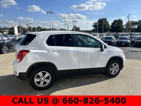 Used 2020 Chevrolet Trax LS w/ Tint and Cruise Package image 4