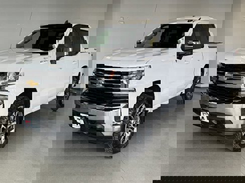 Used 2019 Chevrolet Silverado 1500 LT image 3