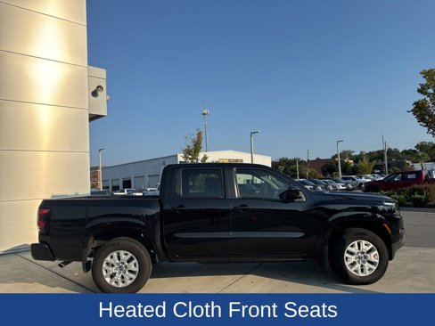 Used 2024 Nissan Frontier SV w/ SV Convenience Package image 3