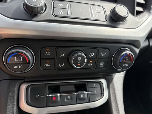 Used 2022 GMC Acadia SLT image 30