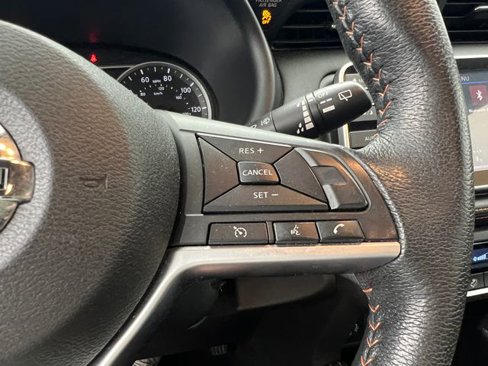 Used 2020 Nissan Kicks SR image 37