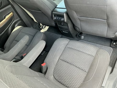 Used 2017 GMC Acadia SLE image 34
