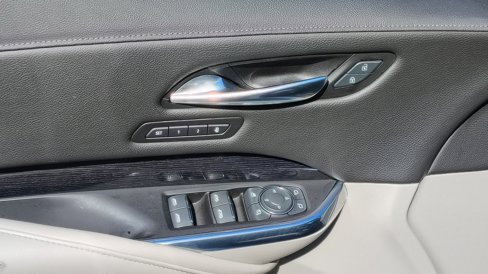 Used 2019 Cadillac XT4 Premium Luxury w/ Cold Weather Package image 9