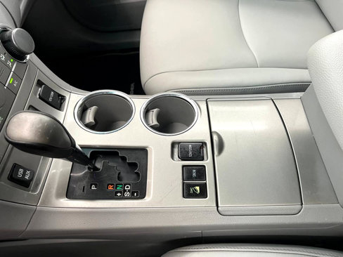 Used 2013 Toyota Highlander SE image 22