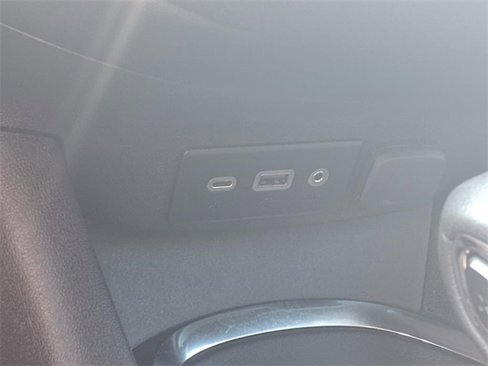 Used 2022 Chevrolet Malibu LT image 10