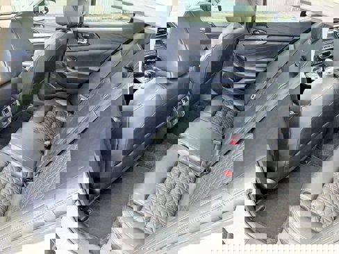 Used 2018 Nissan Maxima Platinum image 13