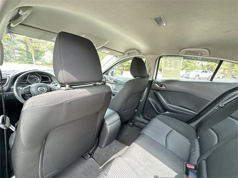 Used 2016 MAZDA MAZDA3 i Sport w/ Preferred Equipment Package image 24
