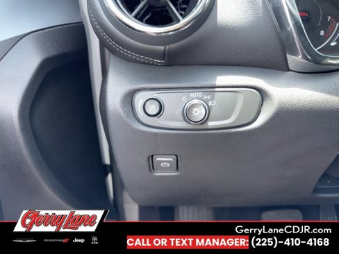 Used 2023 Chevrolet Blazer LT image 9