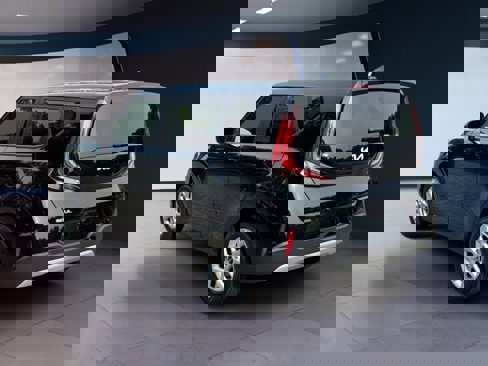Certified 2023 Kia Soul S image 3