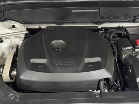 Used 2016 Volvo XC90 T6 Momentum w/ Momentum Plus Package image 35