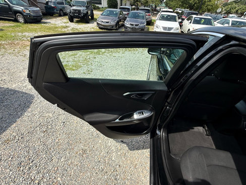 Used 2019 Chevrolet Malibu LT image 31