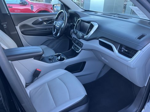 Used 2022 GMC Terrain SLT image 8