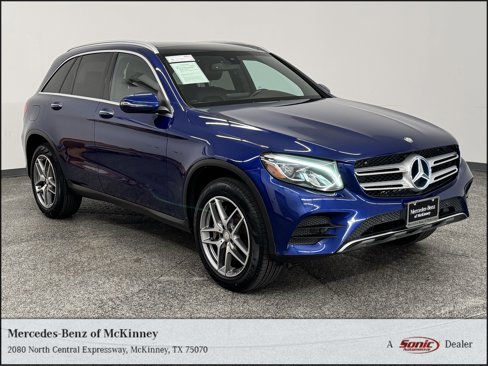 Used 2017 Mercedes-Benz GLC 300 4MATIC image 1