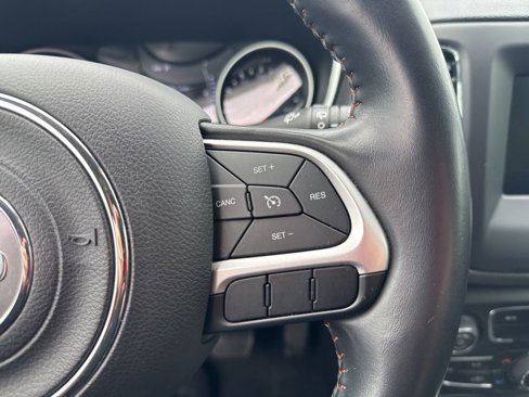 Used 2020 Jeep Compass Latitude image 25