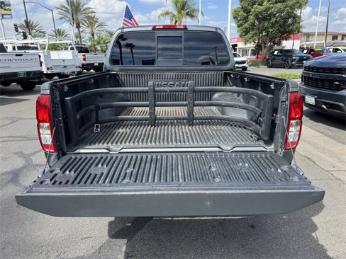 Used 2016 Nissan Frontier SV image 8