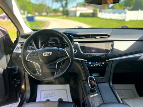 Used 2017 Cadillac XT5 Luxury w/ LPO, Wheel Lock Package image 14