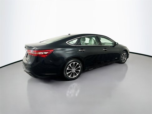 Used 2016 Toyota Avalon Limited image 11