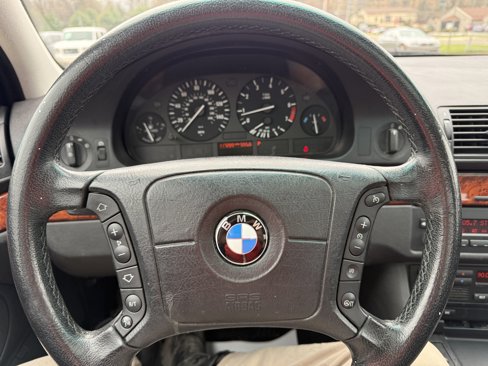Used 2000 BMW 528i Sedan image 15